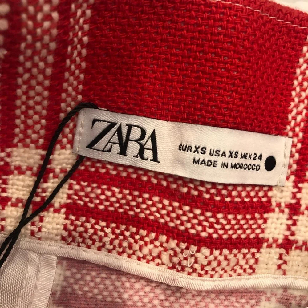 NWT Zara Red & White High Rise Textured Weave Plaid Mini Skirt - Picture 7 of 12